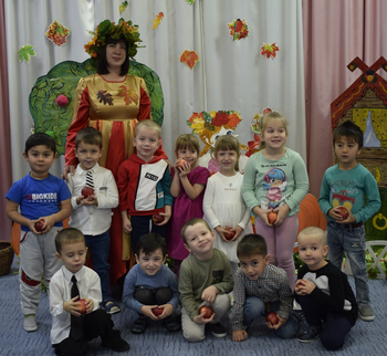 Афиша к 'Осенние праздники в детском саду'